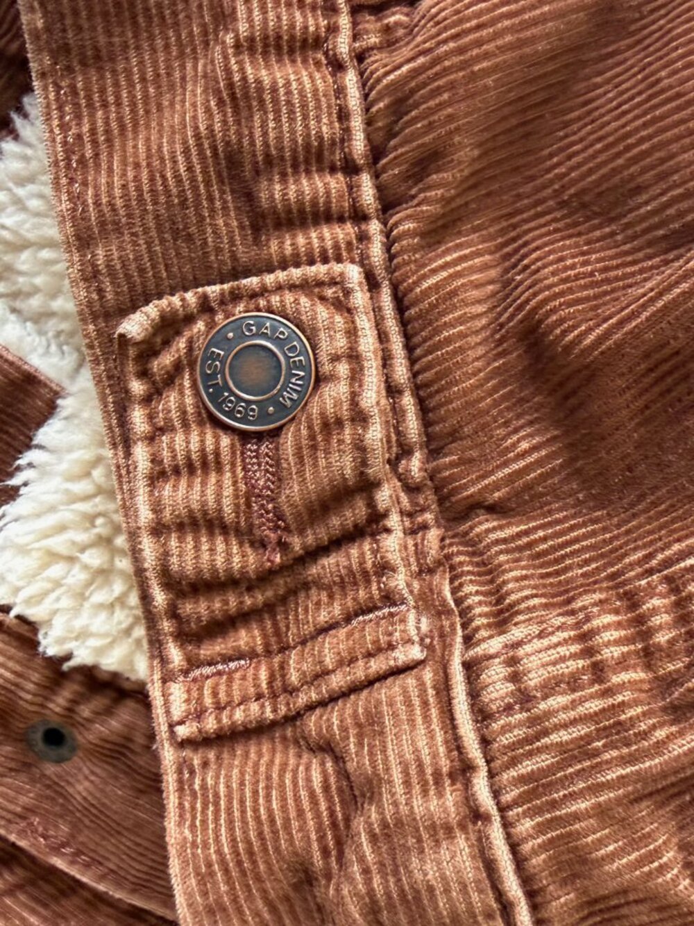 Gap Kids Sherpa Lined Corduroy Jacket Size Small - Picture 7 of 9
